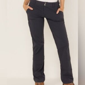 NWT Columbia 22 long Women's Black Straight-Leg Pants